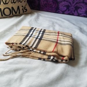 Burberry Scotland Cashmere Scarf